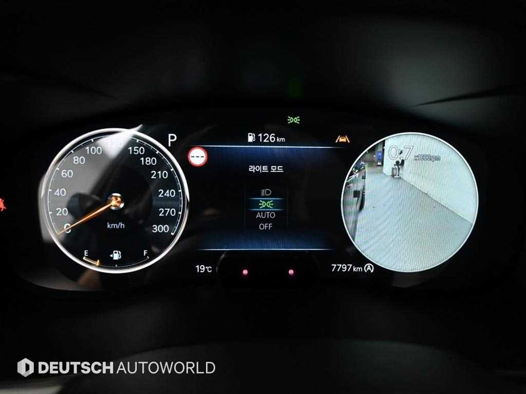 Genesis G70 - Vista 8
