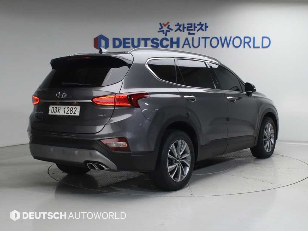 HYUNDAI Santa Fe - Vista 2