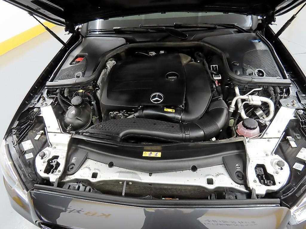 Mercedes Benz E class 2021 Gris - Importación desde Corea - HF Imports Iquique - Foto 19