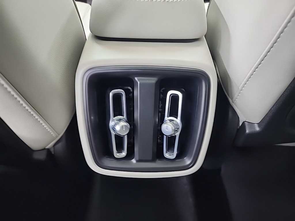 Volvo XC40 2023 Azul - Importación desde Corea - HF Imports Iquique - Foto 13