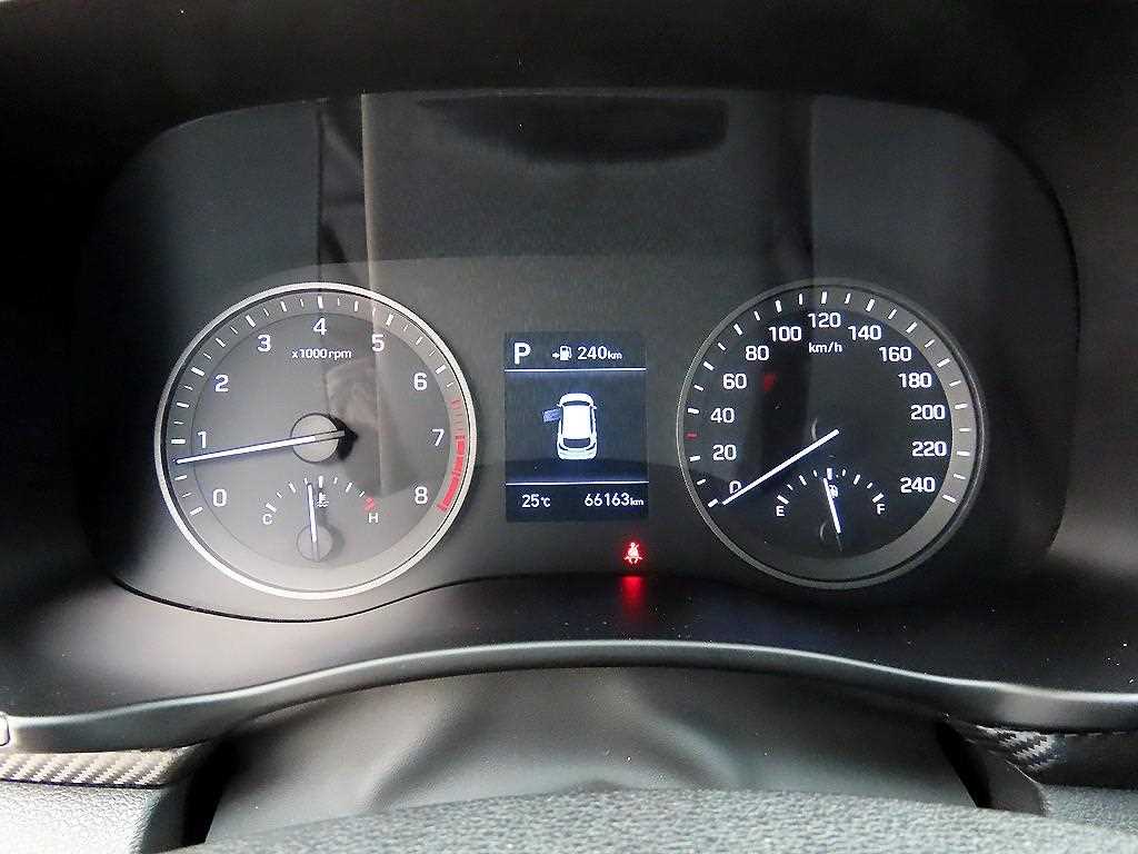 HYUNDAI Tucson - Vista 9