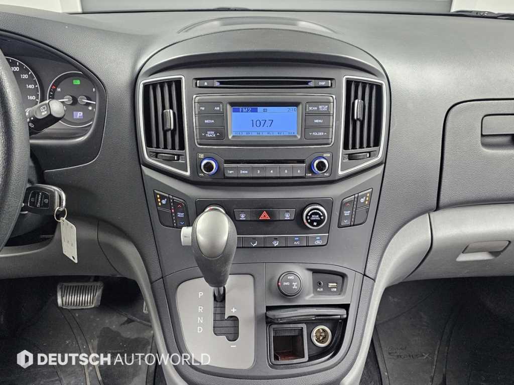 HYUNDAI Starex 2019 Gris - Importación desde Corea - HF Imports Iquique - Foto 14