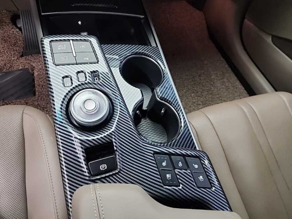 KIA K8 - Vista 8