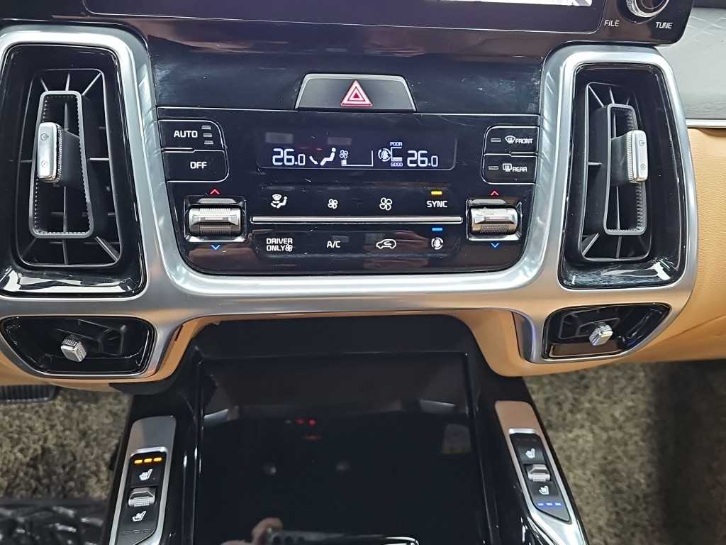 KIA Sorento - Vista 10