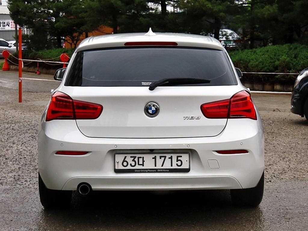 BMW 1 series - Vista 4