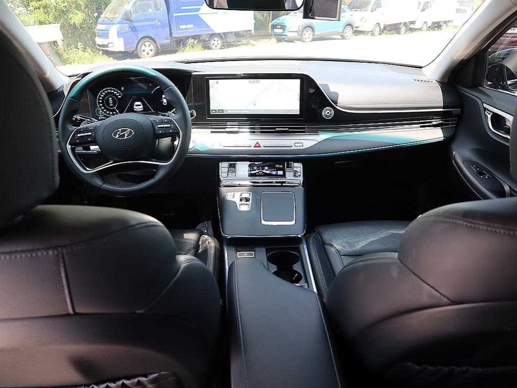 HYUNDAI Grandeur - Vista 5