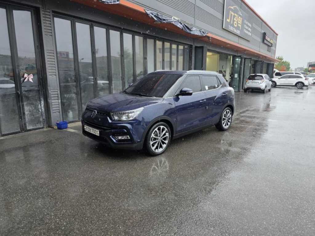 Ssangyong Tivoli - Vista 2