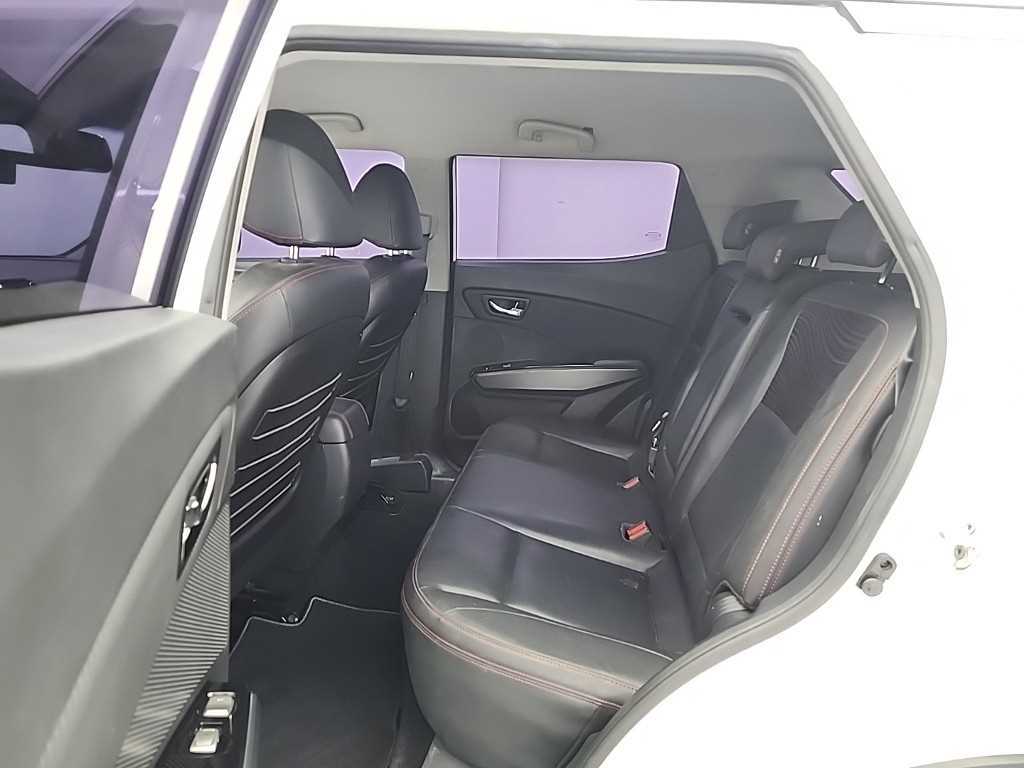 Ssangyong Tivoli - Vista 12