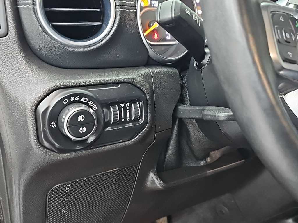 Jeep Wrangler 2019 Gris - Importación desde Corea - HF Imports Iquique - Foto 18