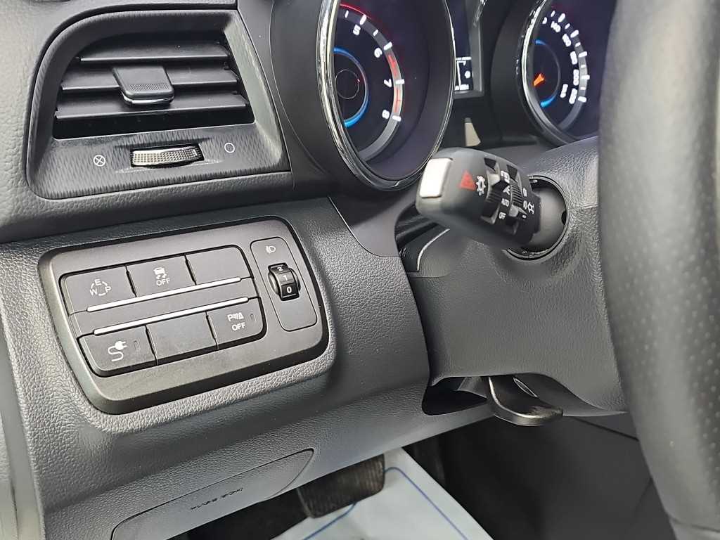 Ssangyong Tivoli 2017 Blanco - Importación desde Corea - HF Imports Iquique - Foto 18