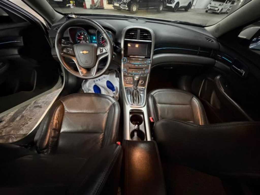 Chevrolet Malibu - Vista 6