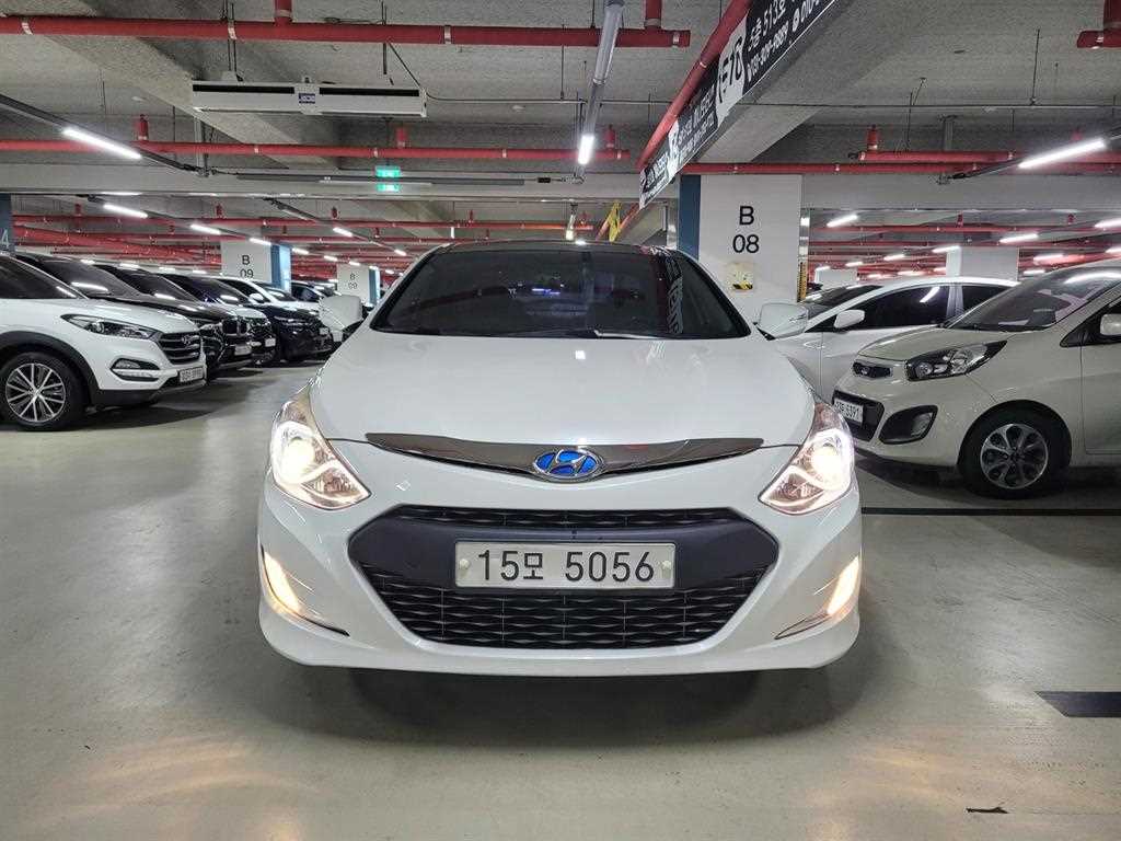 HYUNDAI Sonata - Vista 2