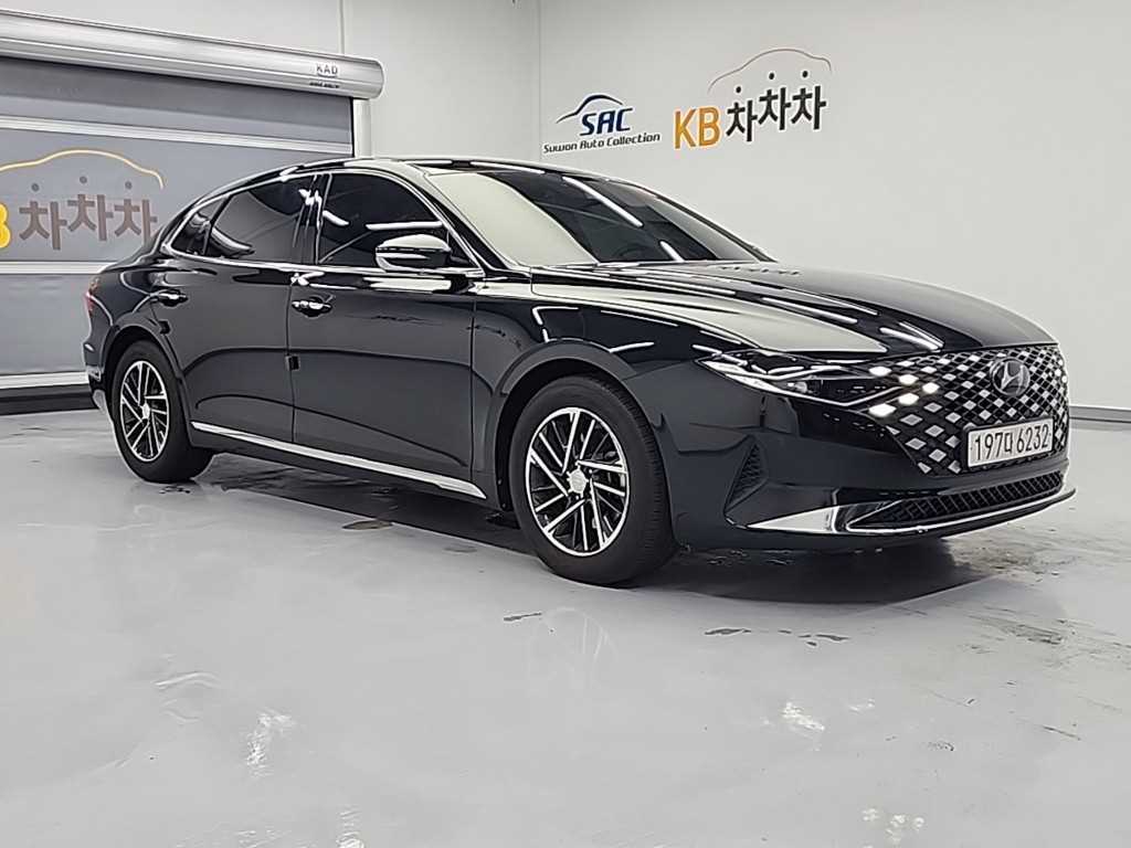 HYUNDAI Grandeur - Vista 4