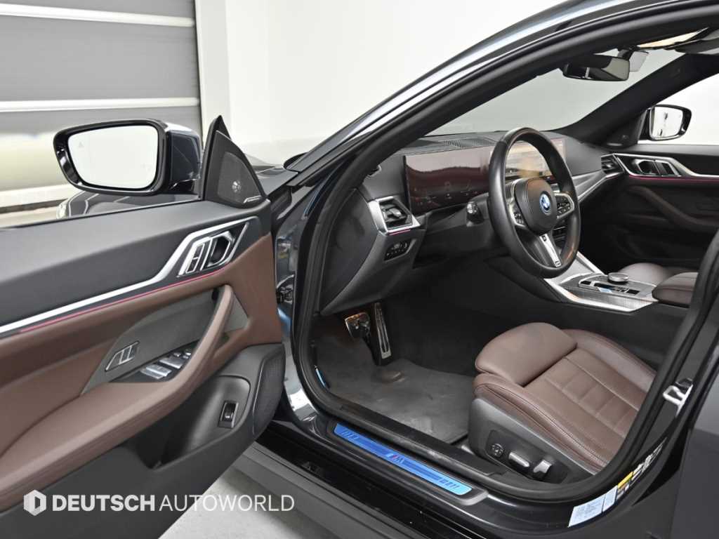 BMW i4 - Vista 11