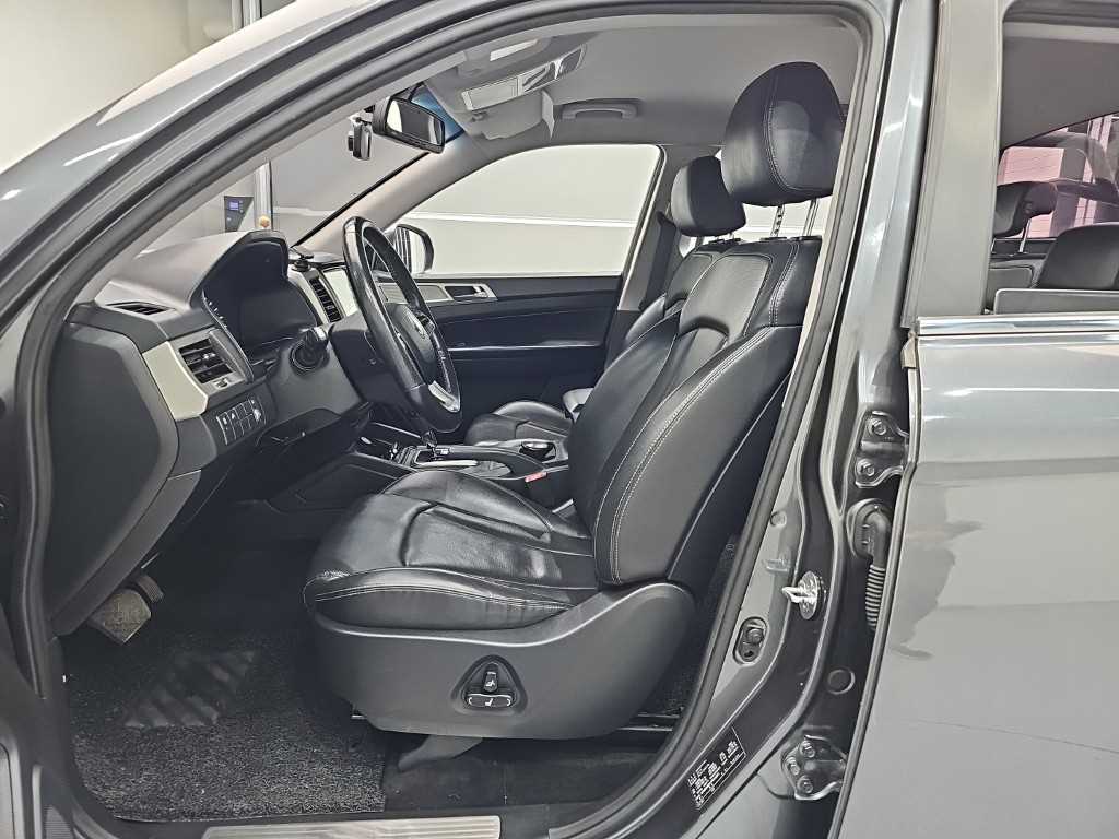 Ssangyong Rexton - Vista 11
