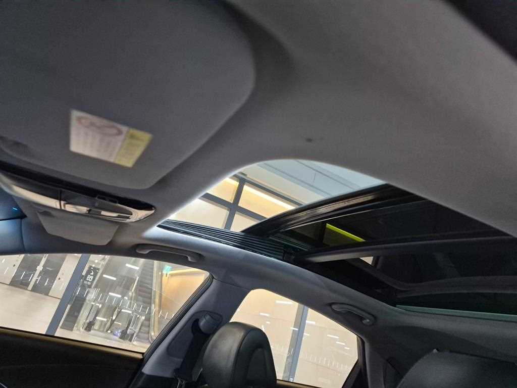 HYUNDAI Aslan - Vista 12