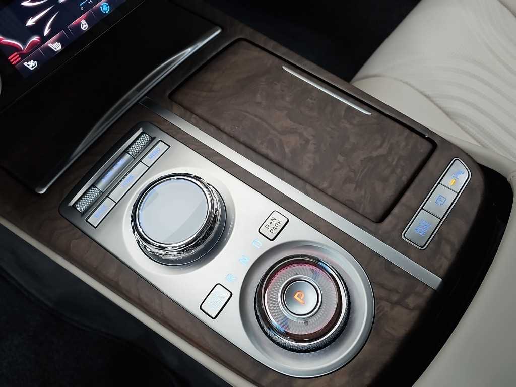 Genesis G80 - Vista 8