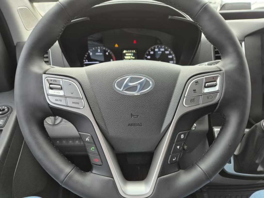 HYUNDAI Solati - Vista 9