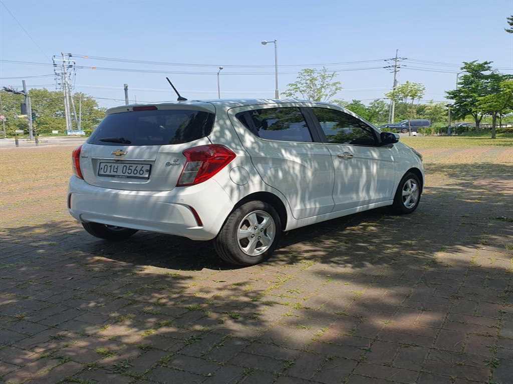 Chevrolet Spark - Vista 5