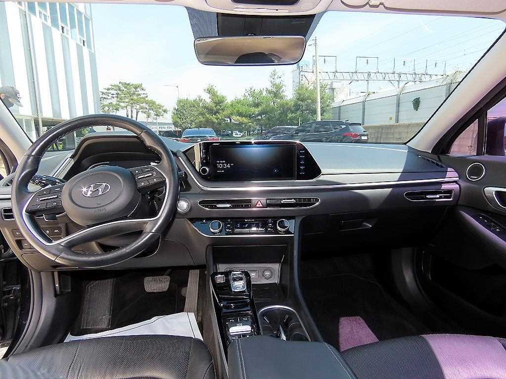 HYUNDAI Sonata - Vista 7