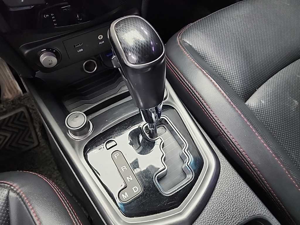 Ssangyong Tivoli - Vista 8