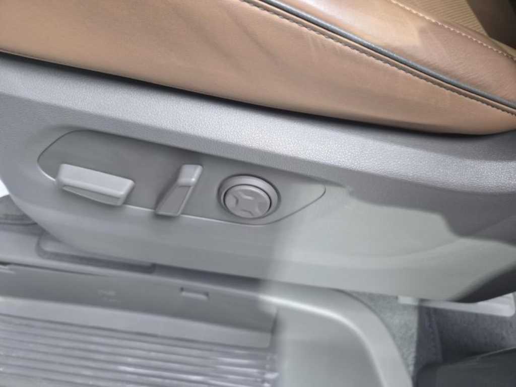HYUNDAI Staria 2025 Blanco - Importación desde Corea - HF Imports Iquique - Foto 15