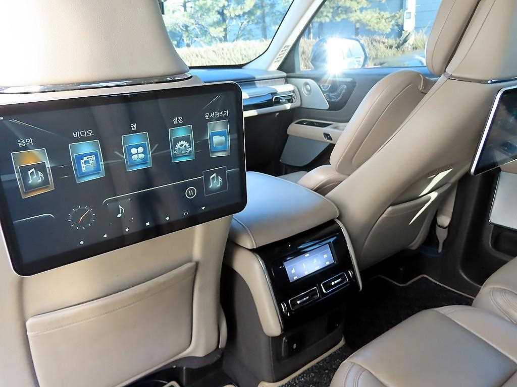 Lincoln Aviator - Vista 6