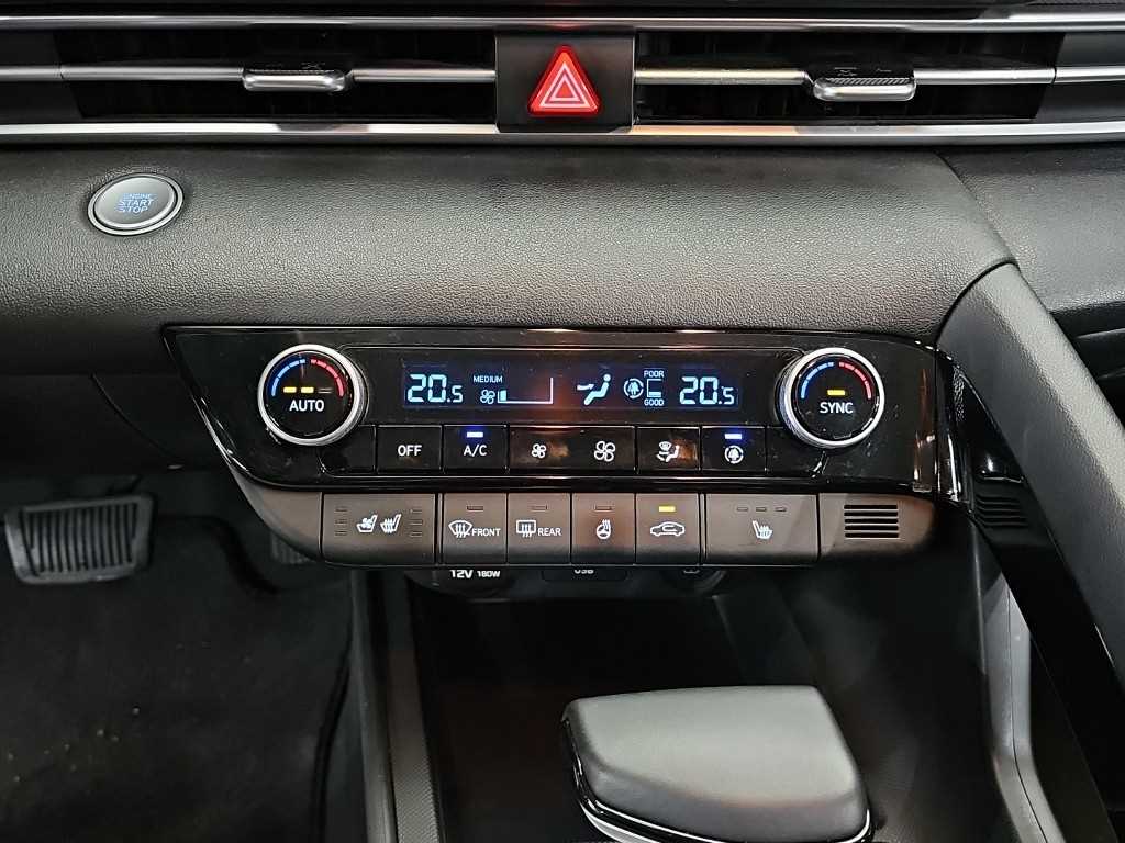 HYUNDAI Avante - Vista 10
