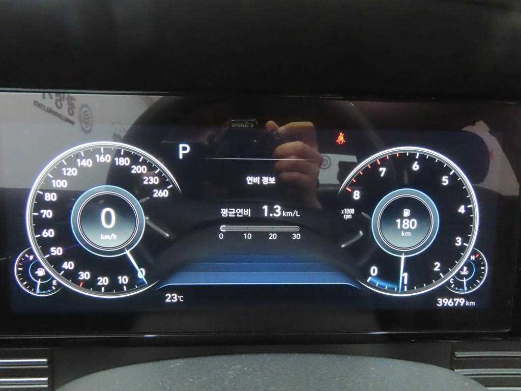 HYUNDAI Grandeur - Vista 8