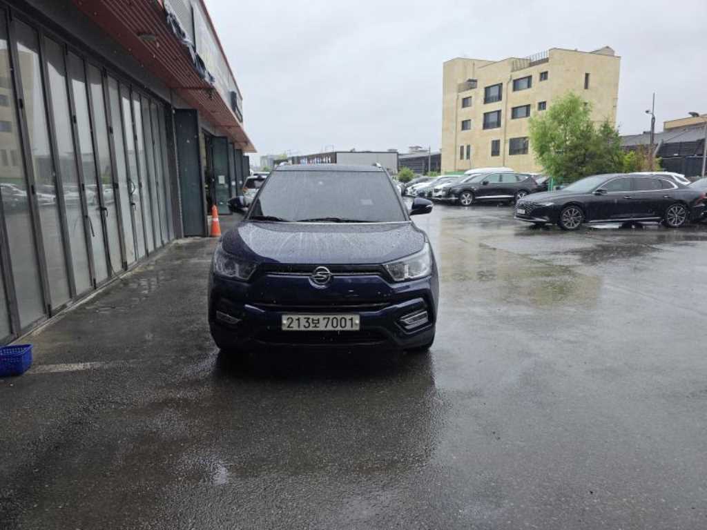 Ssangyong Tivoli 2019 Azul - Importación desde Corea - HF Imports Iquique - Foto 1