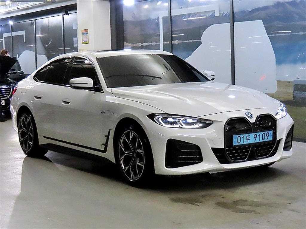 BMW i4 2023 Blanco - Importación desde Corea - HF Imports Iquique - Foto 1