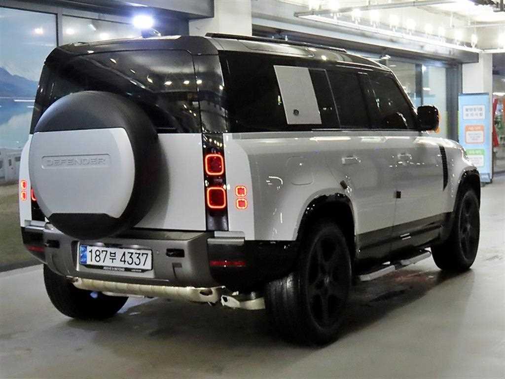 Land Rover Defender - Vista 4