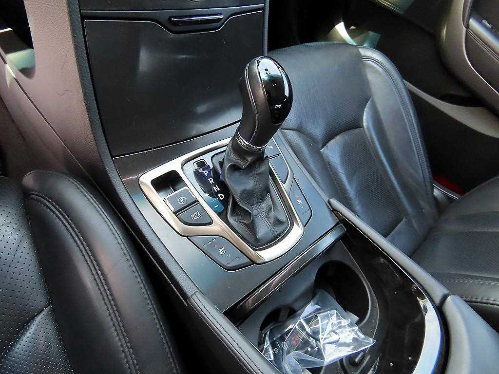 HYUNDAI Grandeur - Vista 10