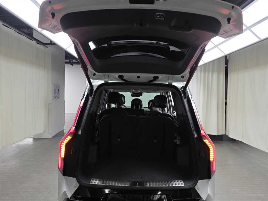 KIA EV9 - Vista 6