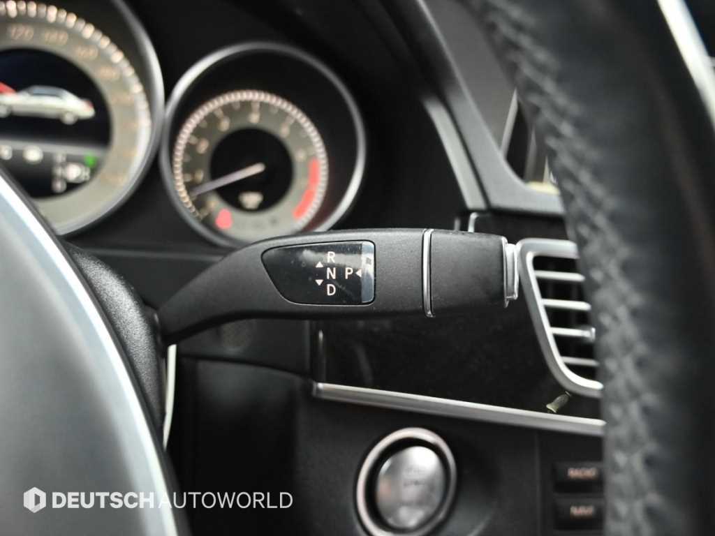 Mercedes Benz E class - Vista 9