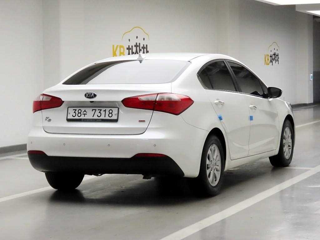 KIA K3 - Vista 4