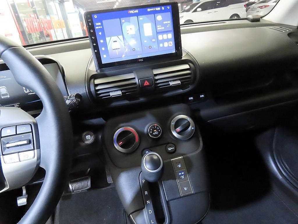 HYUNDAI Casper - Vista 11