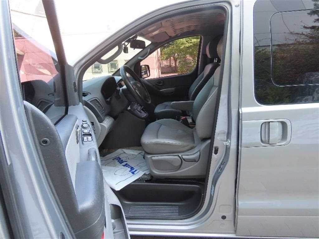 HYUNDAI Starex 2020 - Importación desde Corea - HF Imports Iquique - Foto 13