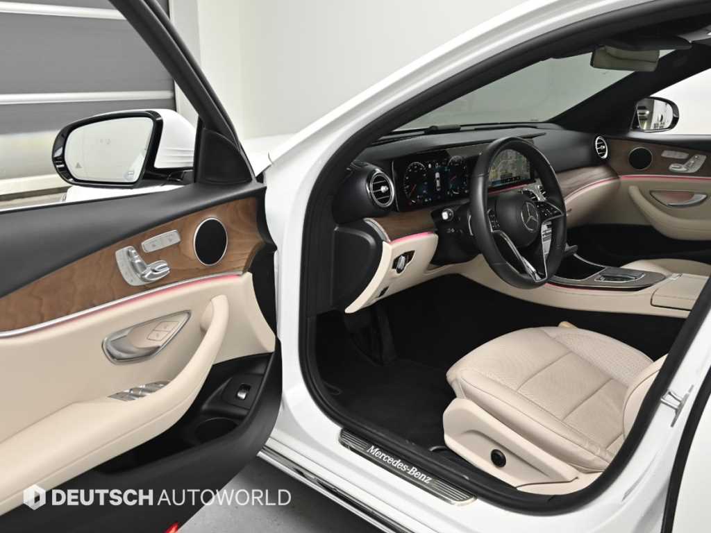 Mercedes Benz E class - Vista 11