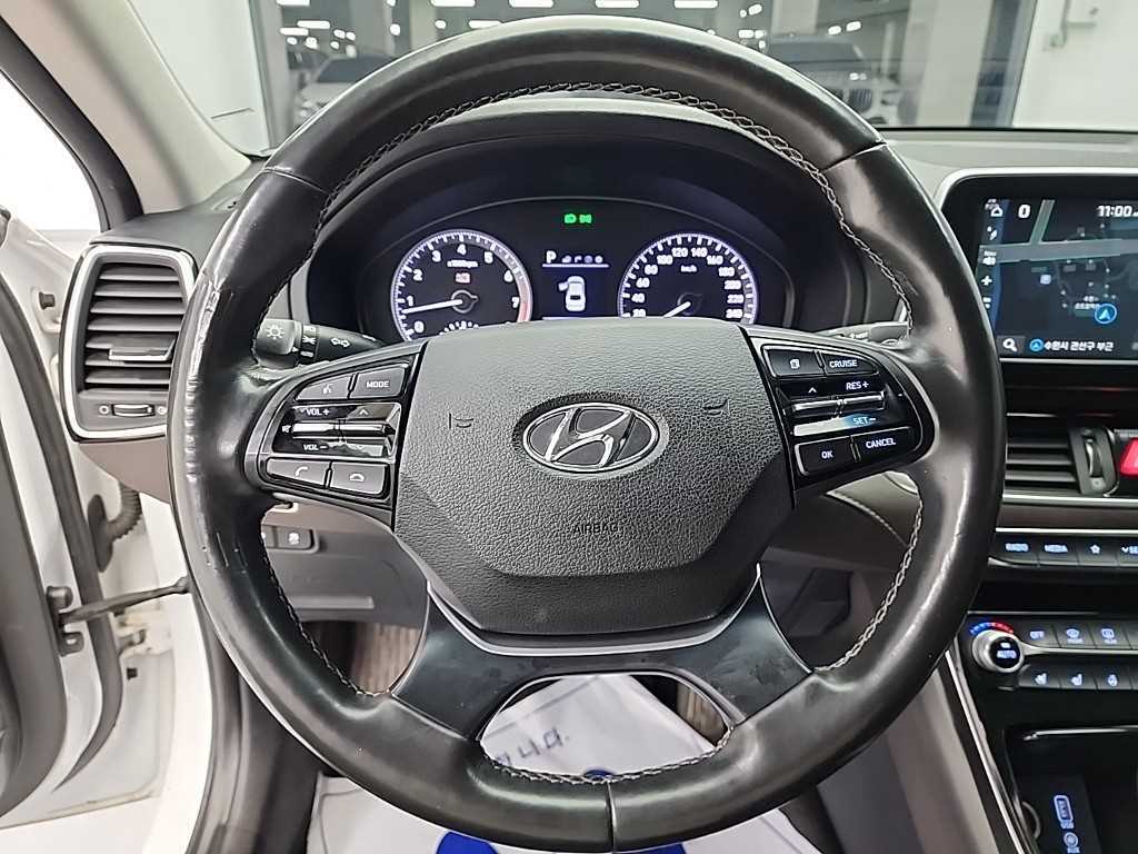 HYUNDAI Grandeur - Vista 9