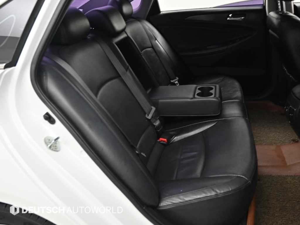 HYUNDAI Sonata - Vista 12