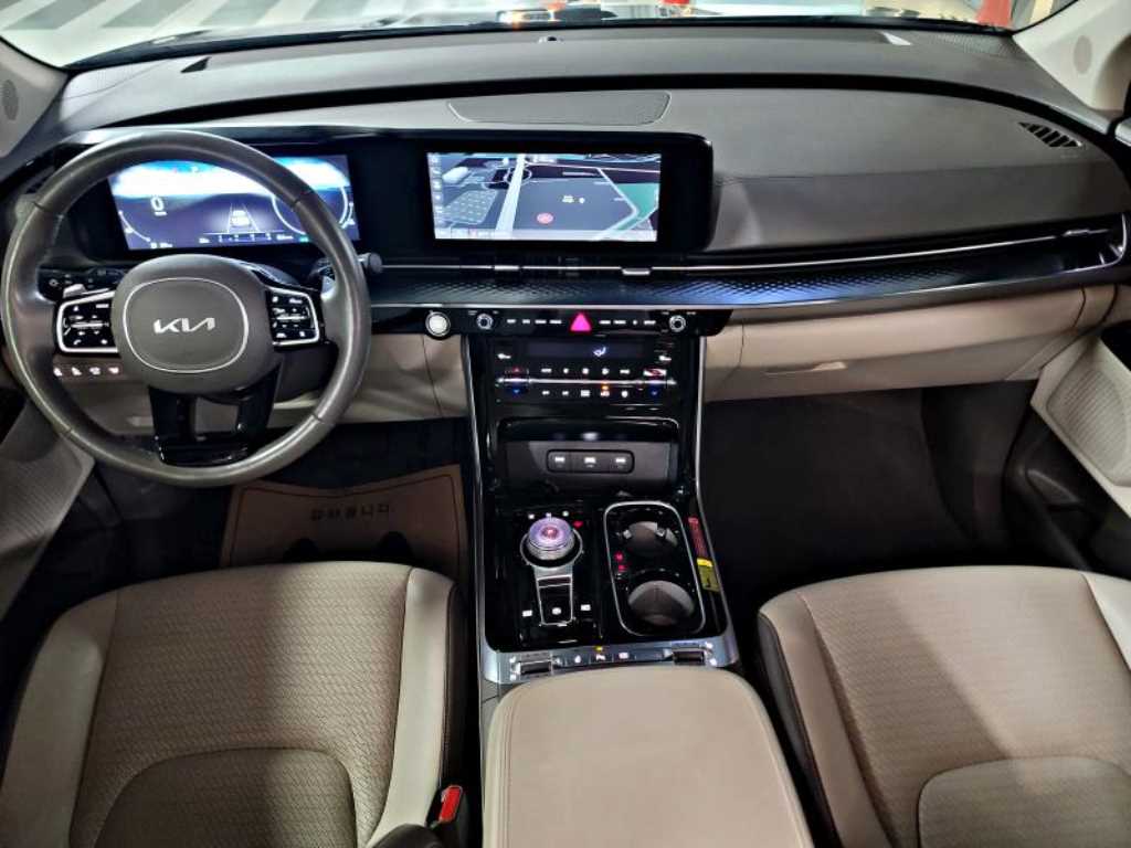 KIA Carnival - Vista 5