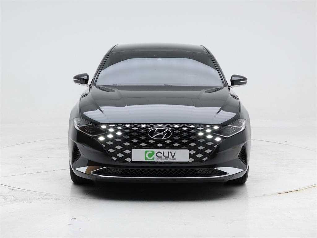 HYUNDAI Grandeur - Vista 2