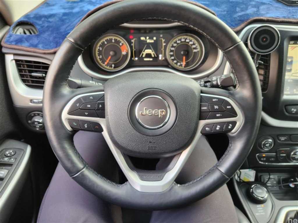 Jeep Cherokee - Vista 6