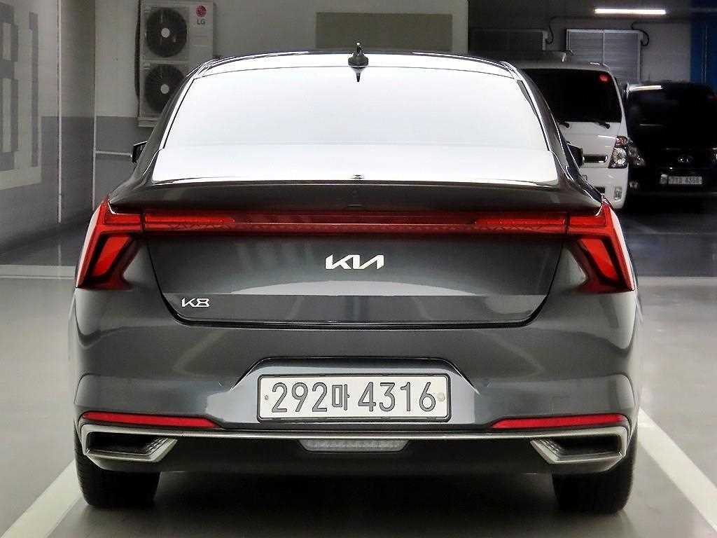 KIA K8 - Vista 3