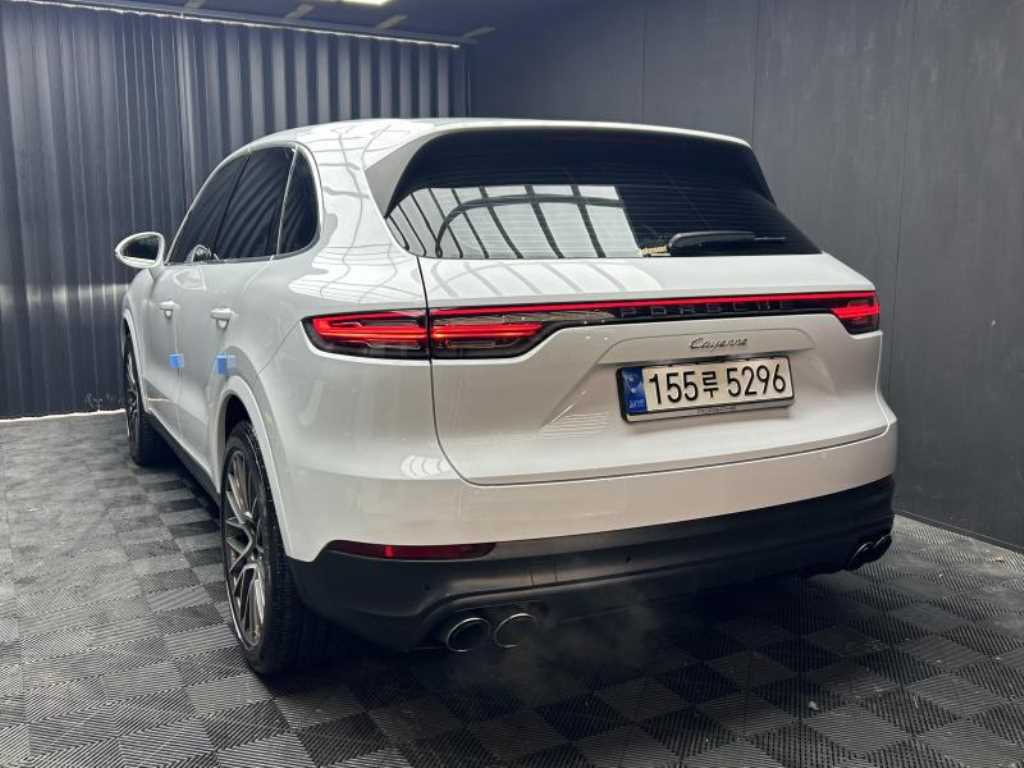 Porsche Cayenne - Vista 4