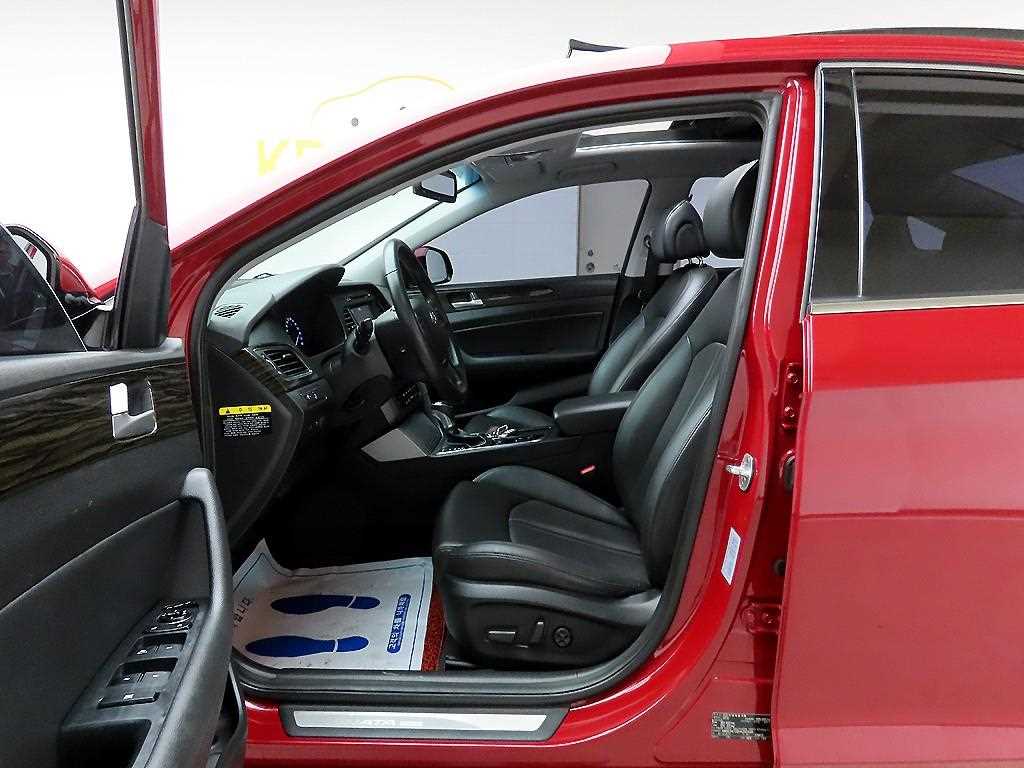 HYUNDAI Sonata - Vista 12