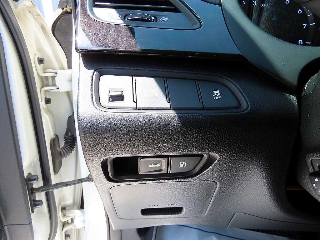 HYUNDAI Grandeur - Vista 12