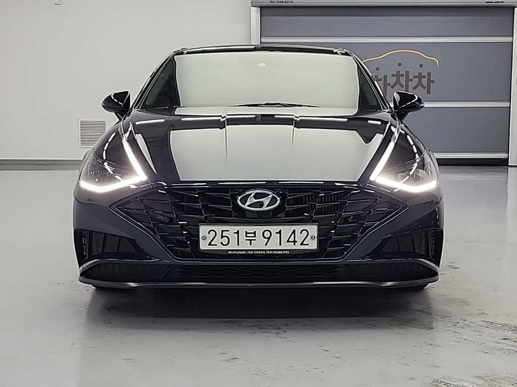 HYUNDAI Sonata - Vista 2