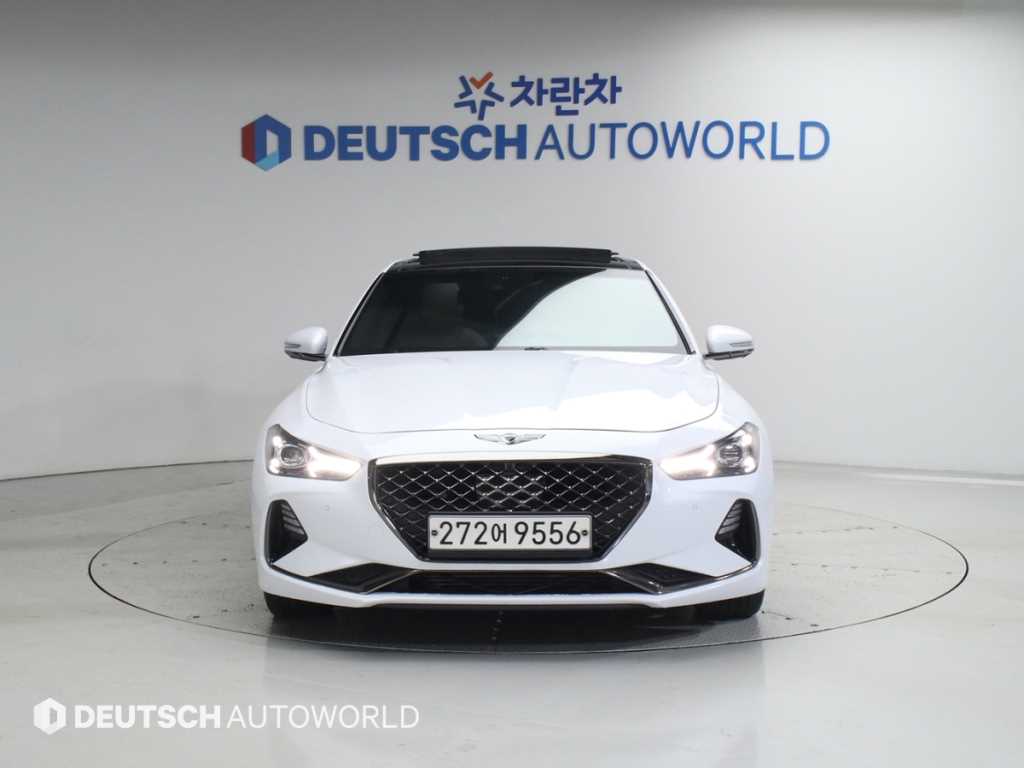 Genesis G70 - Vista 3